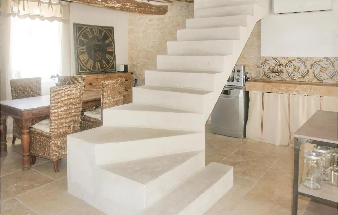 Awesome Home In Vedene With Swimming Pool