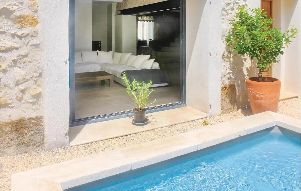 Awesome Home In Vedene With Swimming Pool 0*,