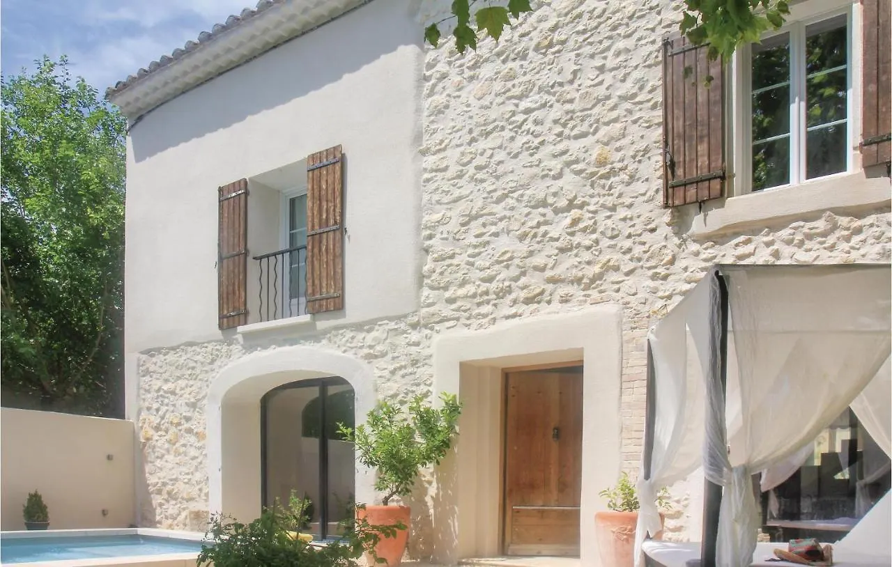 Awesome Home In Vedene With Swimming Pool