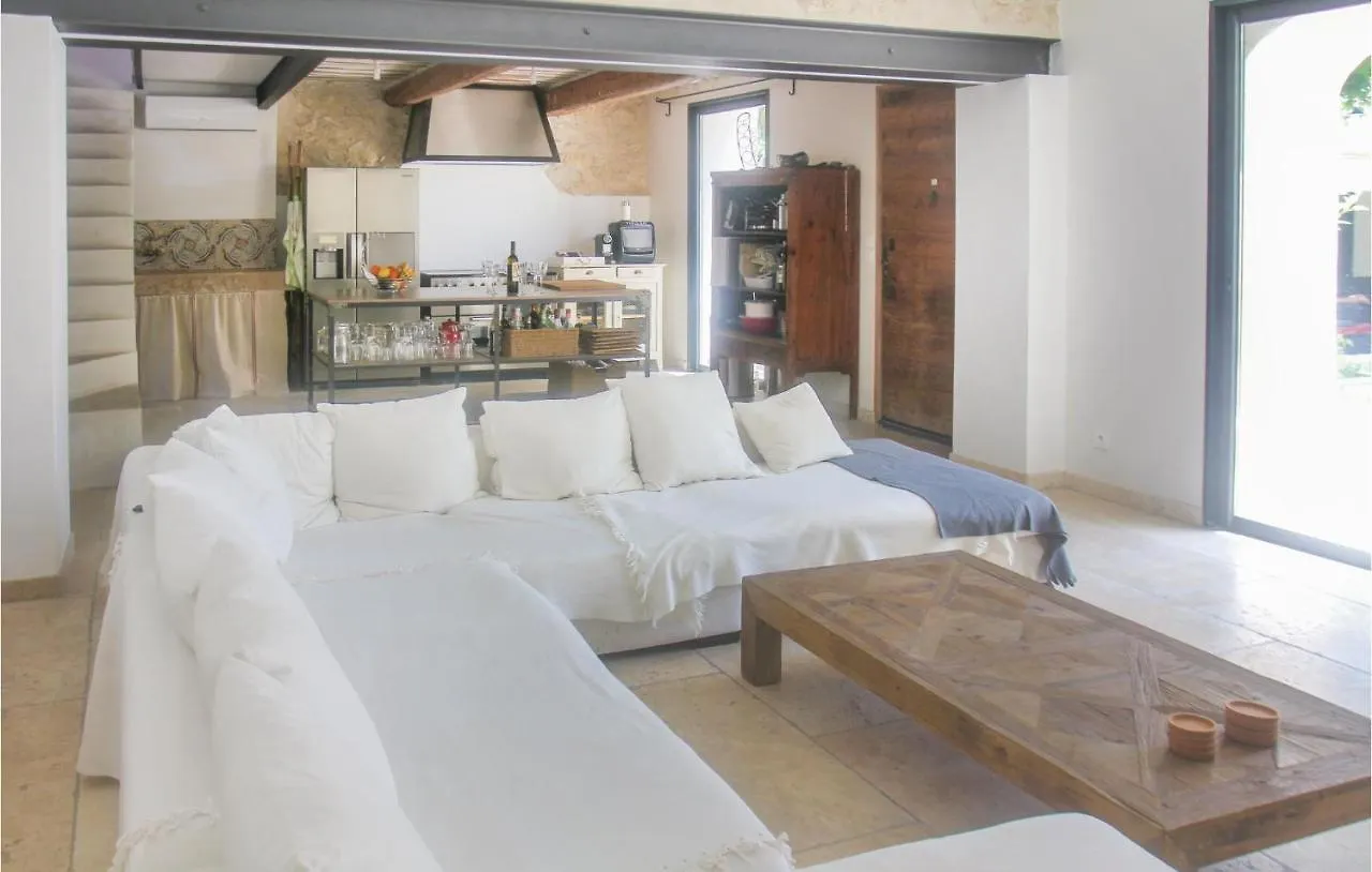 Awesome Home In Vedene With Swimming Pool Holiday home