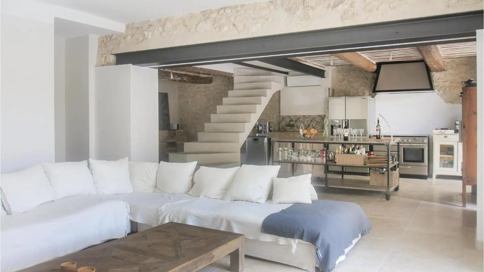 Awesome Home In Vedene With Swimming Pool France